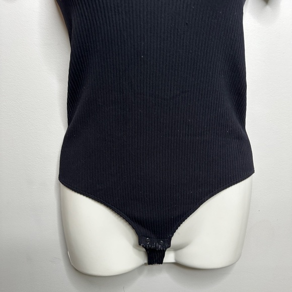 Aritzia The Group by Babaton Seamless Tee Bodysuit Black XS - Picture 4 of 12